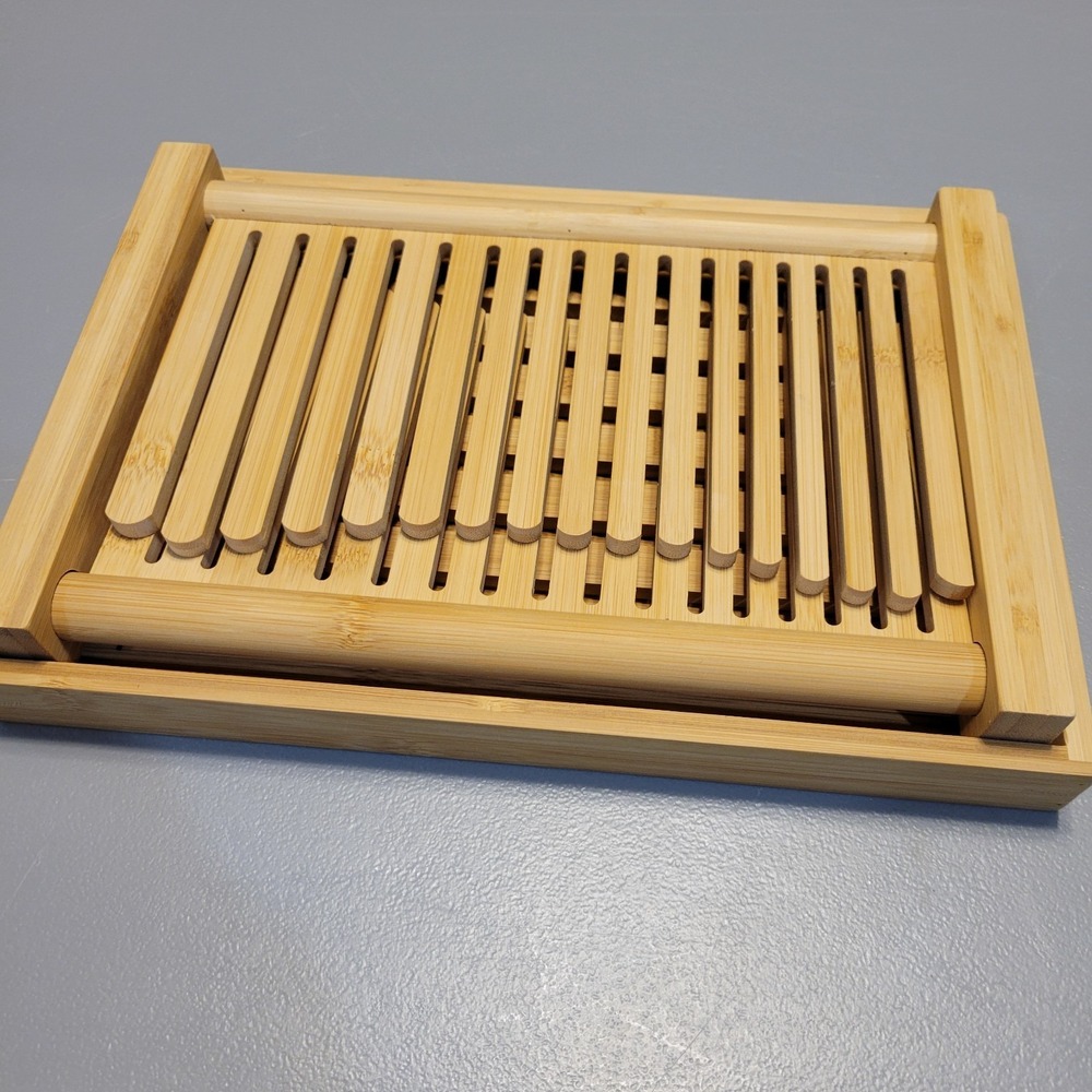 Foldable Bamboo Bread Slicing Guide - Picture 6 of 7